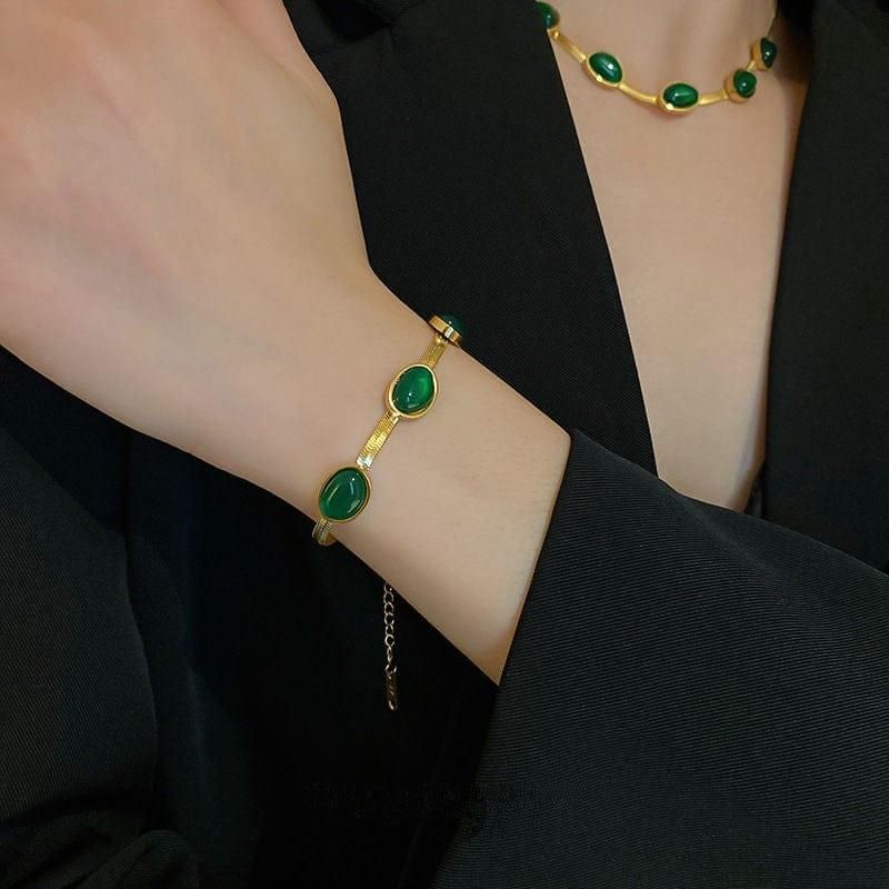 Luxury Gold-Plated Oval Green Crystal Necklace & Bracelet Set | Premium Fashion Jewelry for Women